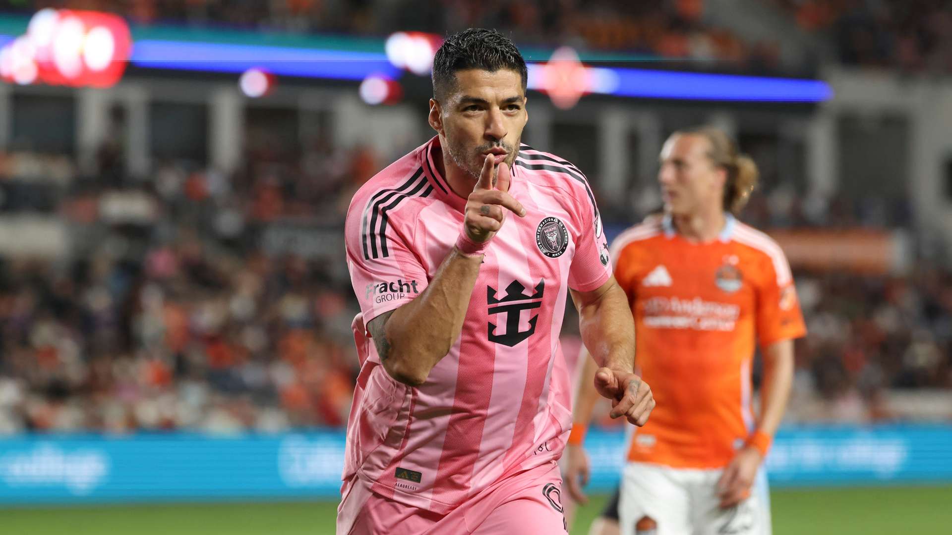 她们深入成 她们深入成